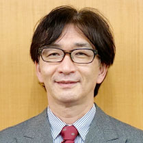 自見　英治郎
